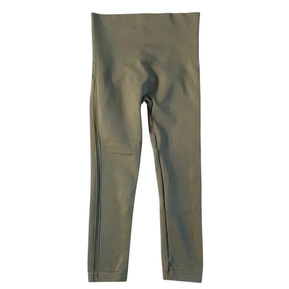 Spanx Look at Me Now Leggings Seamless Cropped In Olive Green Size Small - Picture 3 of 6